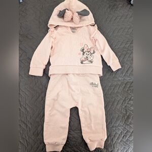 3/$20Disney Minnie Mouse Outfit 6-9 months